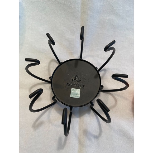 Pre-Owned PartyLite Halloween Spider Metal Candle Holder P8728 with 3" Candle - Picture 9 of 10